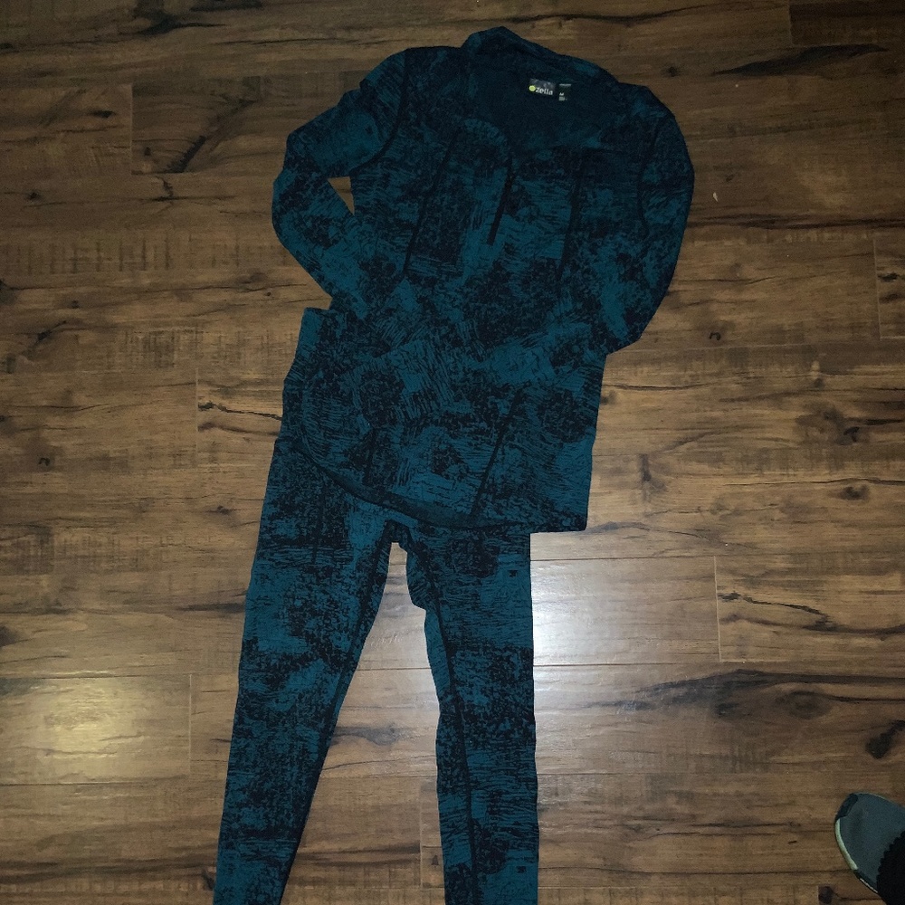 Zella Workout Set (3/4 Zip Up Jacket and Leggings)